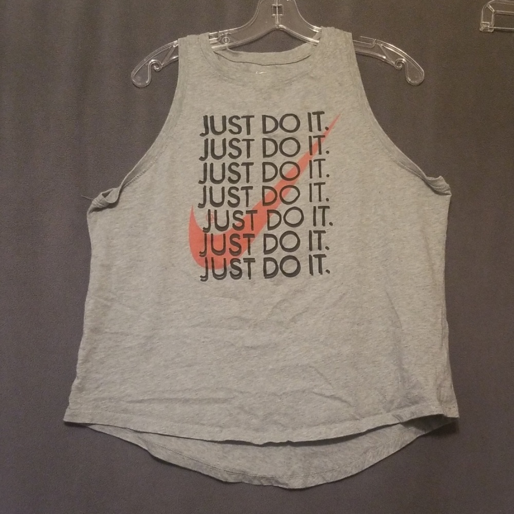 Nike Tank NWOT